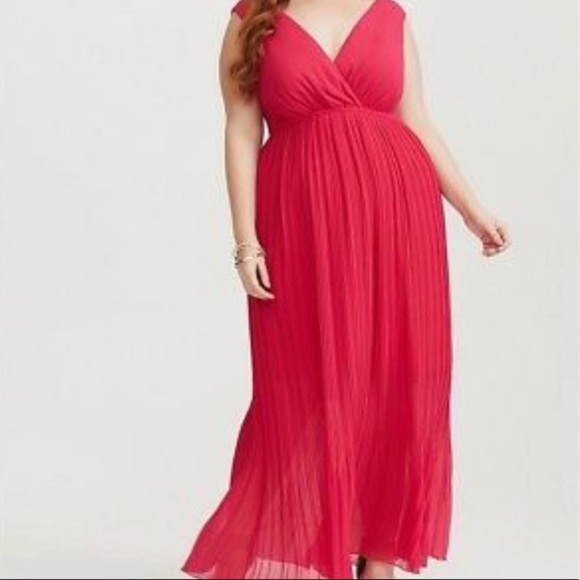 torrid Dresses & Skirts - TORRID NWT 2X BEAUTIFUL LONG CHIFFON DRESS OBO